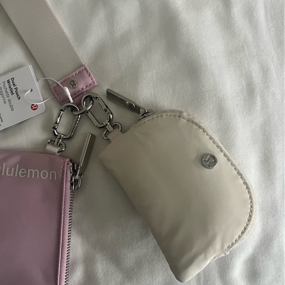 🆕 Lululemon Dual Pouch Wristlet - White Opal/Pink Peony - Picture 2 of 7
